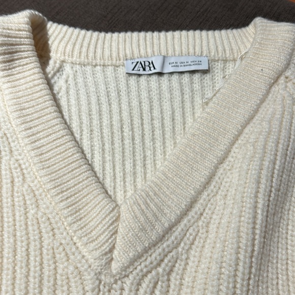 Zara sweater size M. Very good condition. Off white - Picture 2 of 6